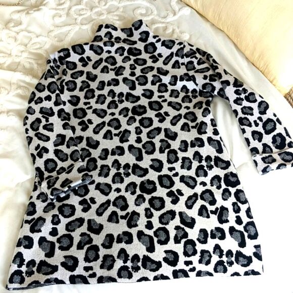 Tahari Mock Neck Leopard Print Sweater SizeS - Picture 1 of 8